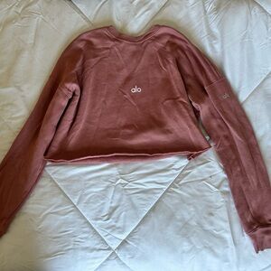 Alo mauve cropped sweatshirt. Size small.
